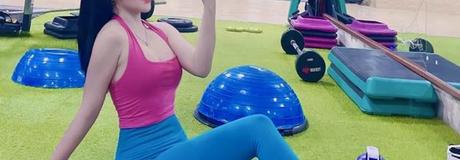 Hẹn hò online - Hình cover của Hoàng Thu Thảo