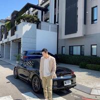 Avatar of user - Lee Huy