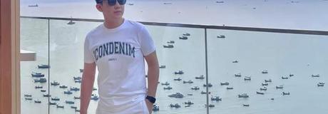 Hẹn hò online - Hình cover của Văn Tiến