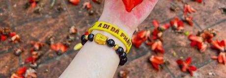 Hẹn hò online - Hình cover của Uyên Nguyễn