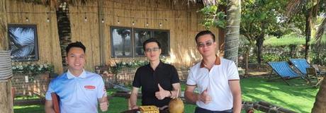 Hẹn hò online - Hình cover của Lương Tiểu Dương