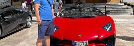 Hẹn hò online - Hình cover của Nguyễn Trung Tiến