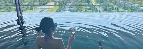 Hẹn hò online - Hình cover của Huyền Trang Phạm