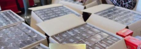 Hẹn hò online - Hình cover của Nhi Nguyen