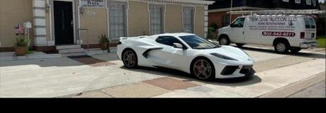 Hẹn hò online - Hình cover của Nguyễn Trung Tiến