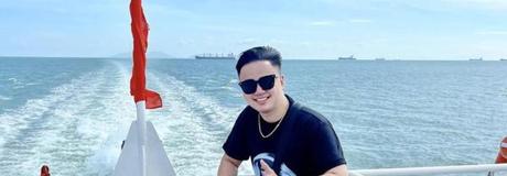 Hẹn hò online - Hình cover của Tất Thái Hoàng