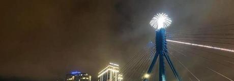 Hẹn hò online - Hình cover của Thùy Nhung