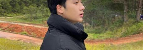 Hẹn hò online - Hình cover của Tấn Thư