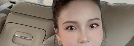 Hẹn hò online - Hình cover của Linh Nguyễn