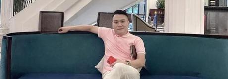 Hẹn hò online - Hình cover của Nguyễn Việt Hoàng