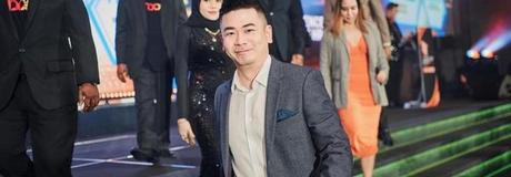 Hẹn hò online - Hình cover của Ngô Minh Hoàng