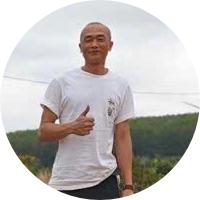 Avatar of user - Long Trần