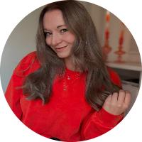 Avatar of user - Mariana Davies