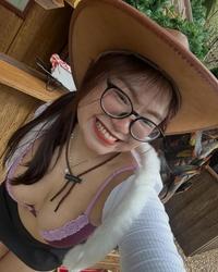 Thumbnail 🎬🫟🌈 (1).jpg