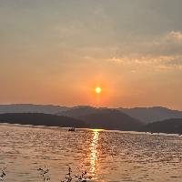 Avatar of user - Hùng Hào