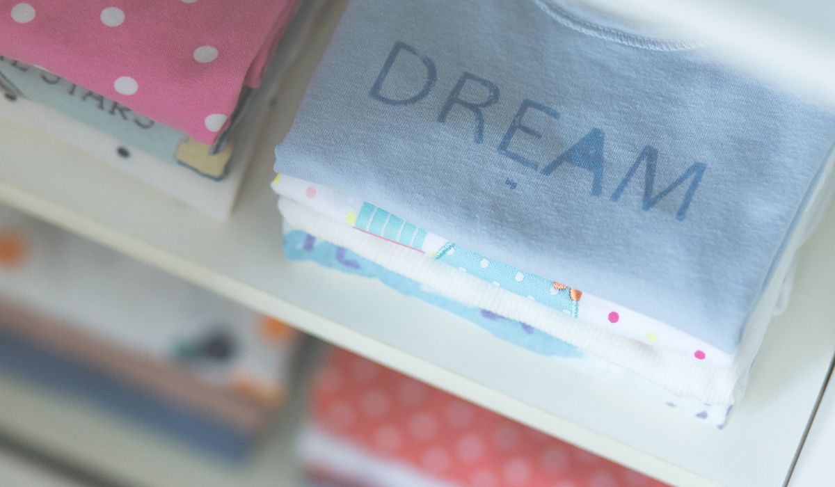 How to Start a Clothing Brand Without Inventory (Complete Beginner's Guide)