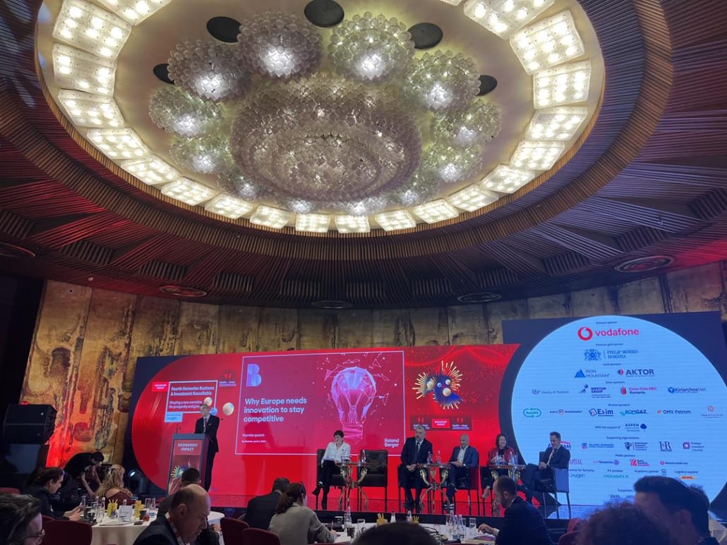 Economist Impact Business & Policy Conferences — Hazlis & Rivas — gallery image 17