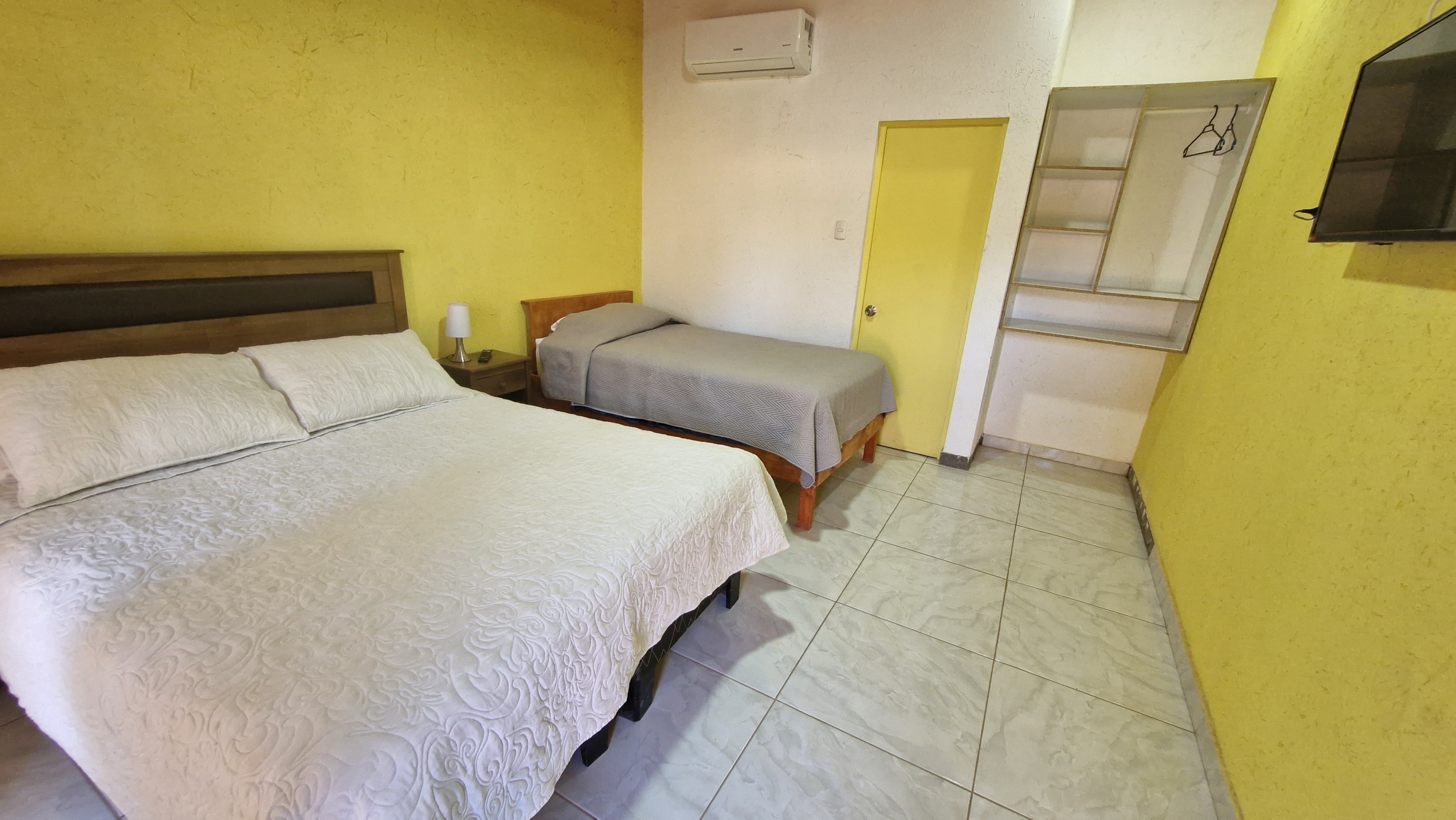 HABITACION DOBLE MATRIMONIAL + CAMA EXTRA 3