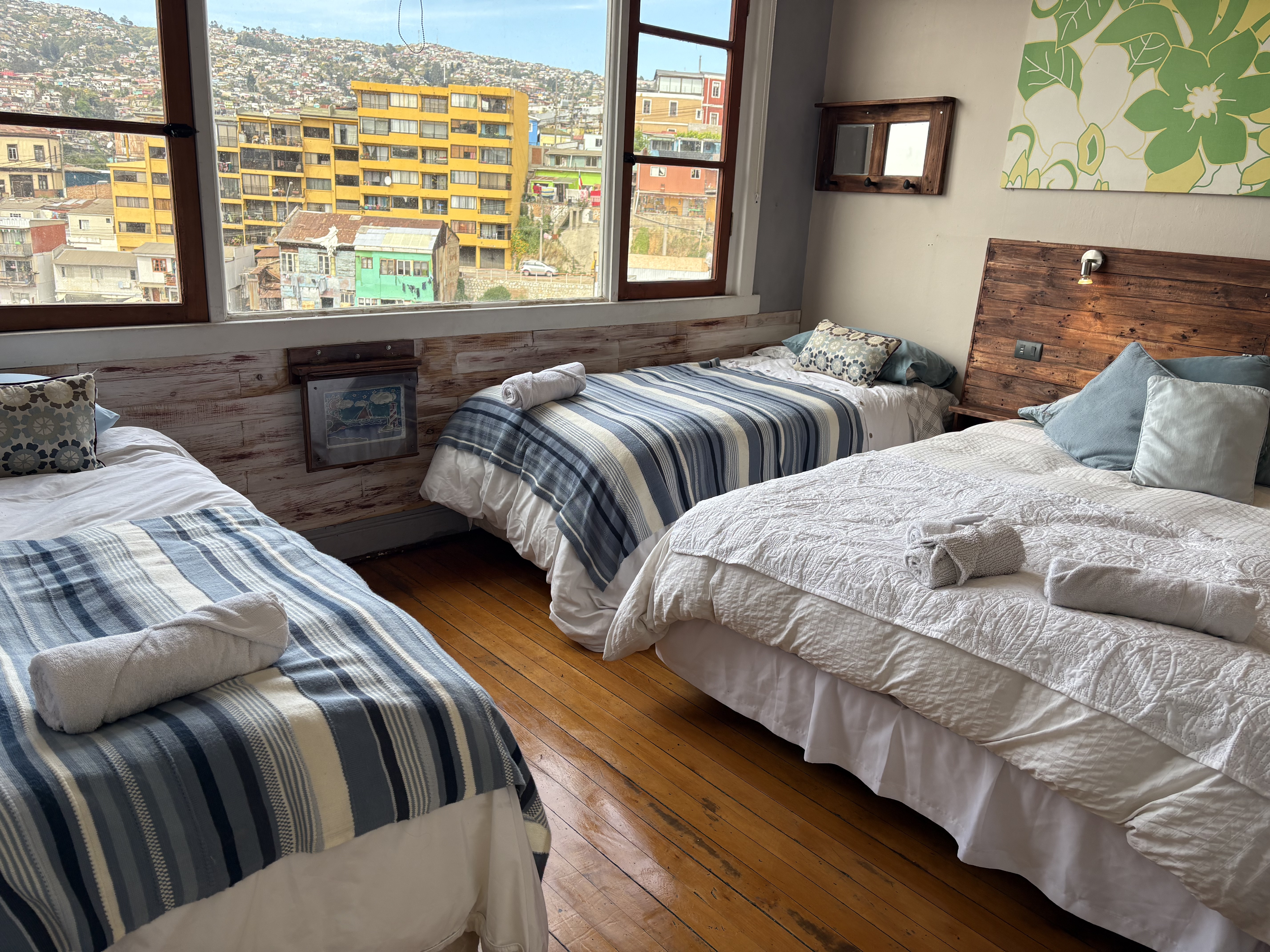 Luces Habitación Cuádruple Familiar  4