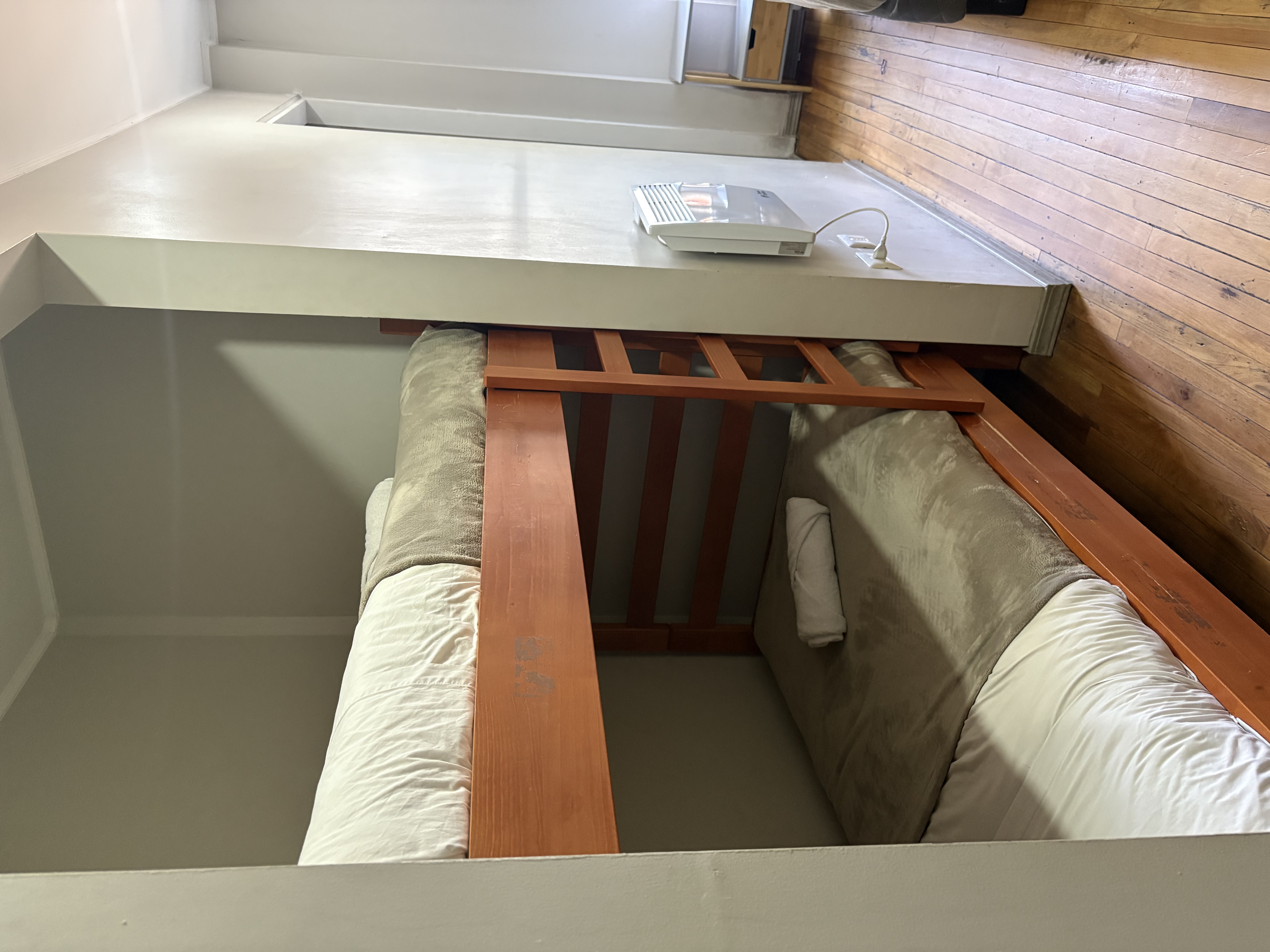 H6 Santiago Habitación Cuádruple o Triple  2