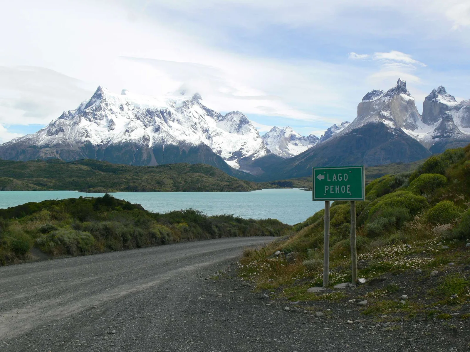 Imagen del servicio  Tour Full Day Paine + Monumento Natural Cueva Del Milodon