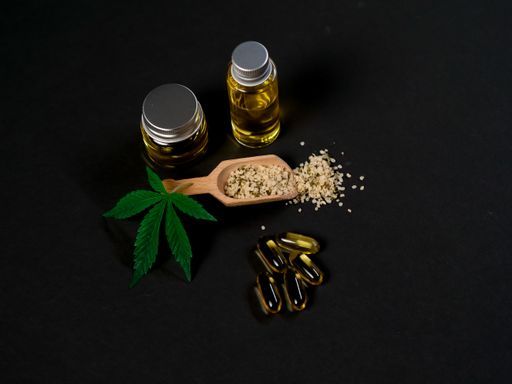 Verschiedene CBD Produkte