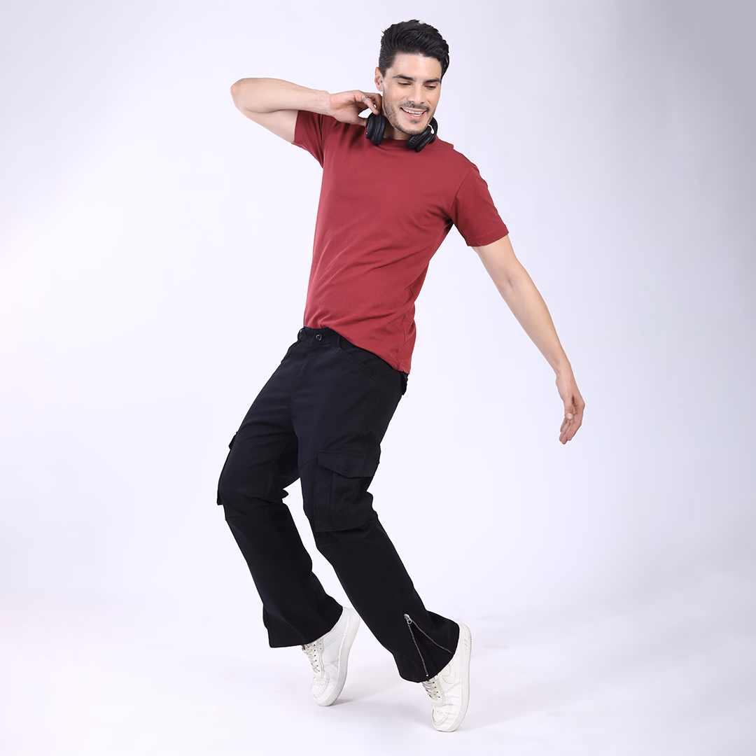 Men’s Premium Cotton Relaxed Fit Cargo Pants with Zippered Ankles – Street Style Essential
