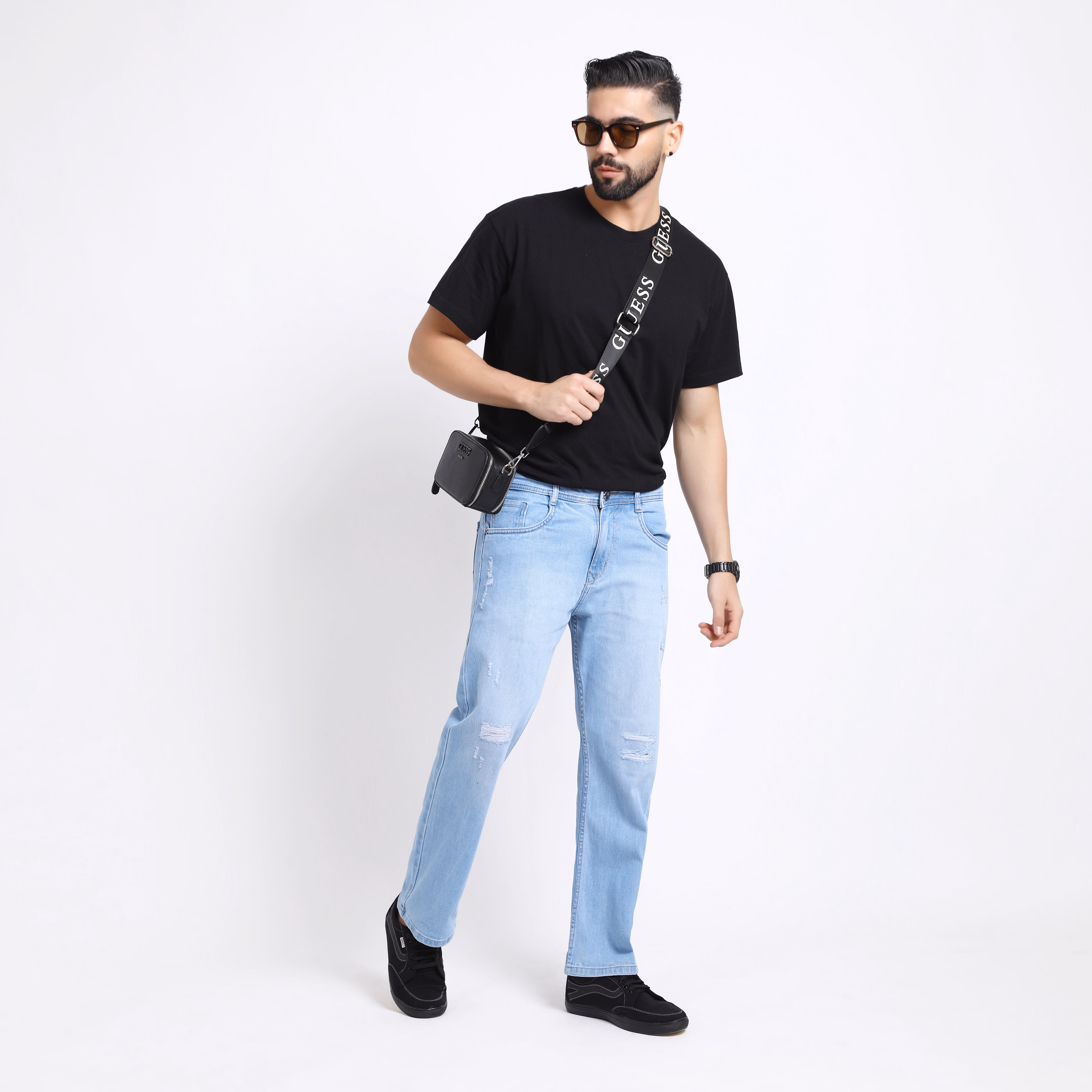 Baggy Fit Ice Blue Jeans – Rugged Look, Everyday Comfort (hover view)