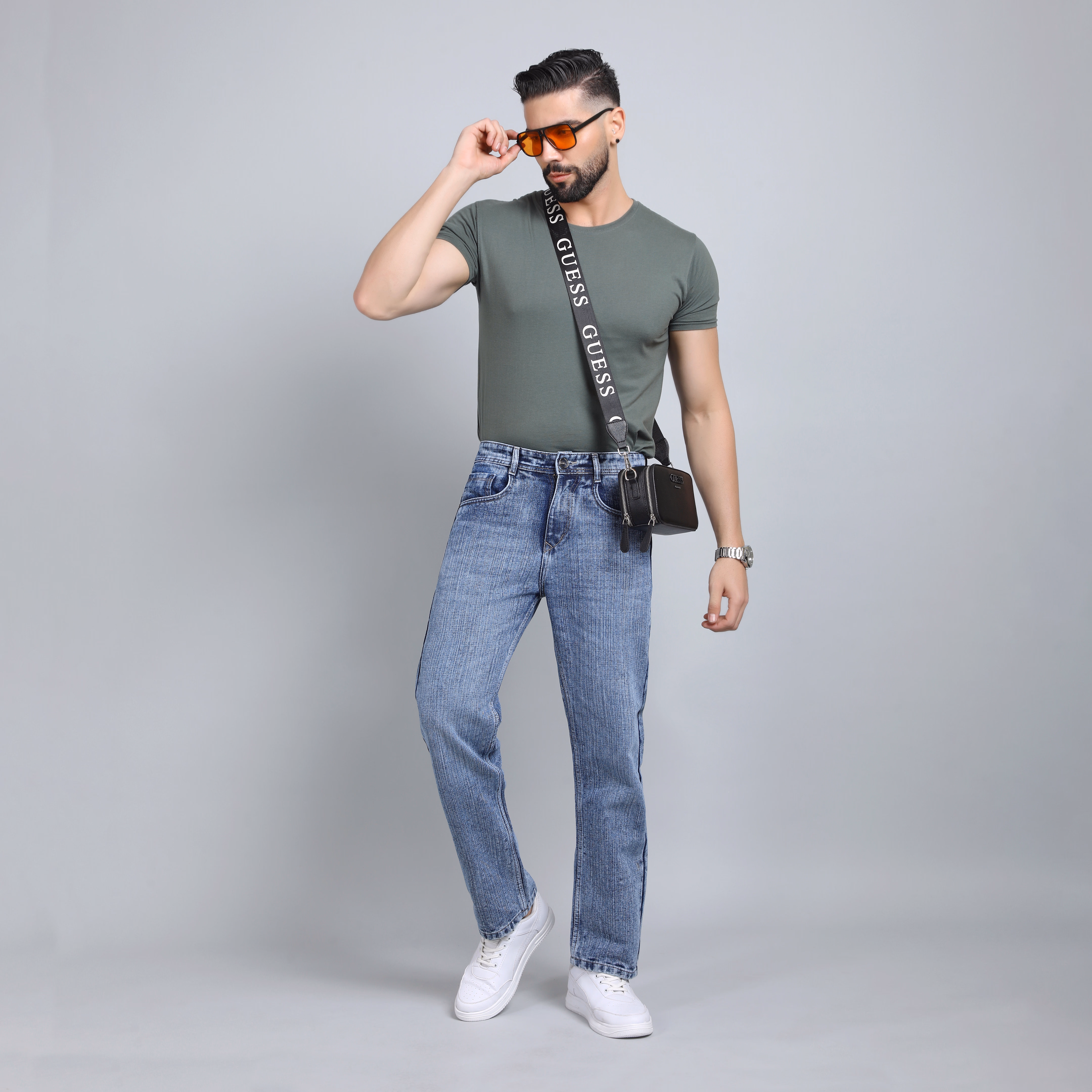 Classic Baggy Fit Denim – Laid-Back Look, Premium Feel (hover view)