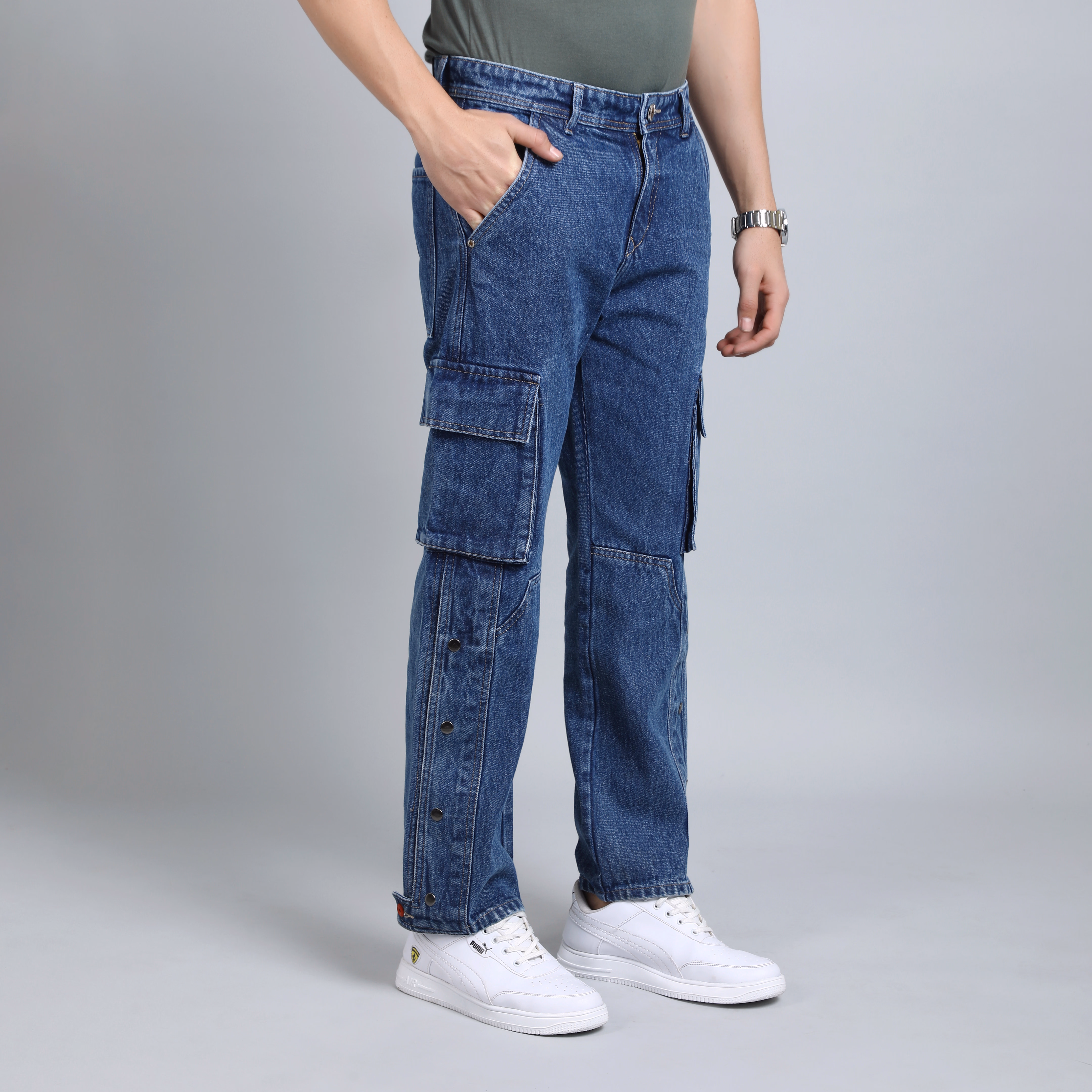 Cargo Cool – Versatile Baggy Fit Jeans for Every Scene (hover view)