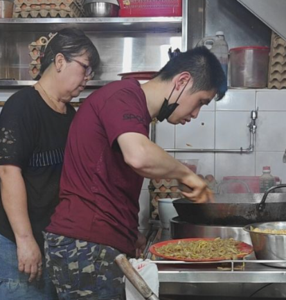 Bendemeer Fresh Cockles Fried Kway Teow image 2
