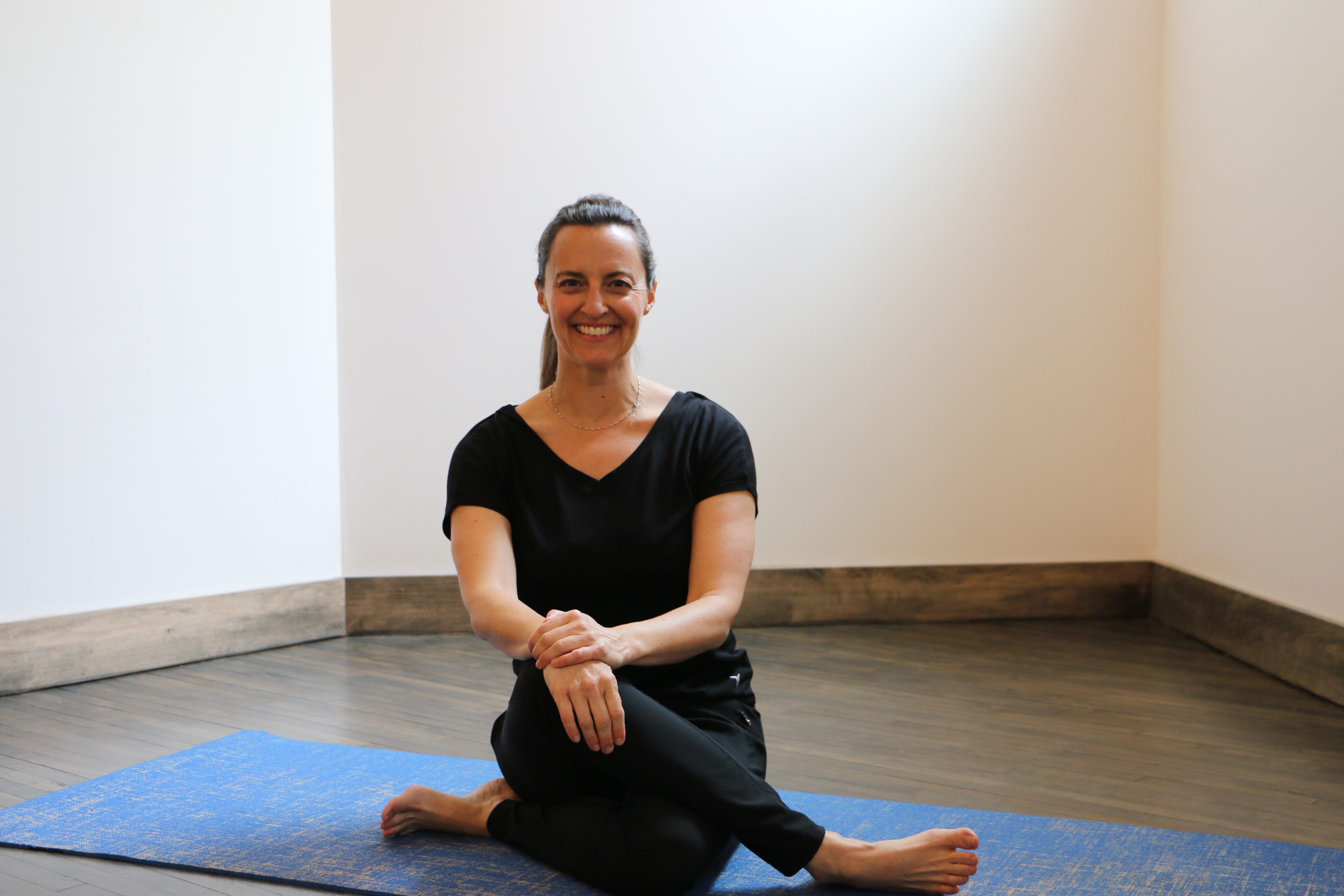 Lauren  Albarella - Infinite Breath Yoga Therapy