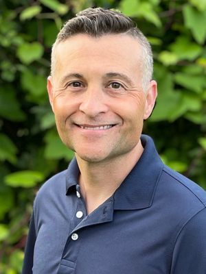 Matthew Deevers - Consultant and Positive Psychology Coach