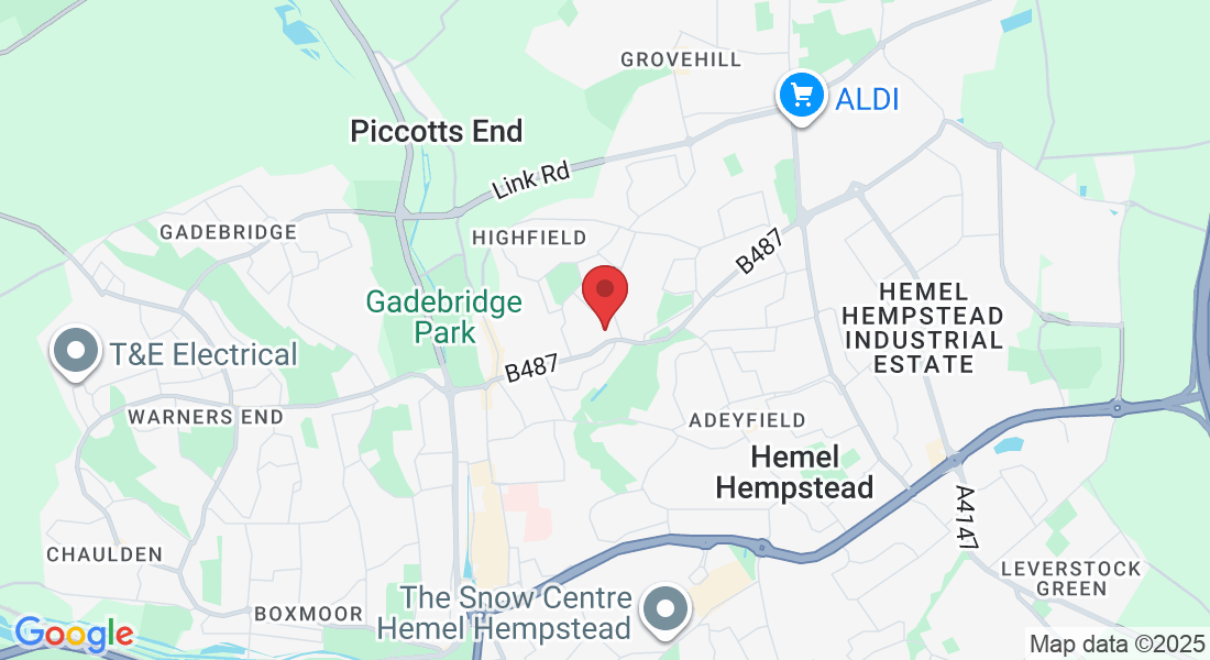 30 E Mimms, Hemel Hempstead HP2 5XR, UK