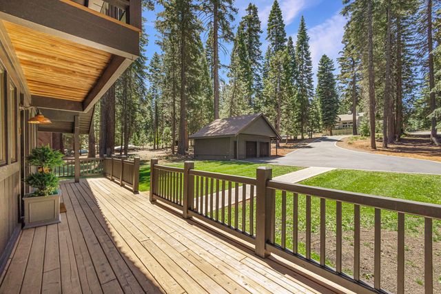 301 Lake Almanor W Dr - 08 Photos