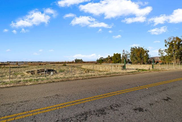 9160 Spring Valley Rd - 005 Photos