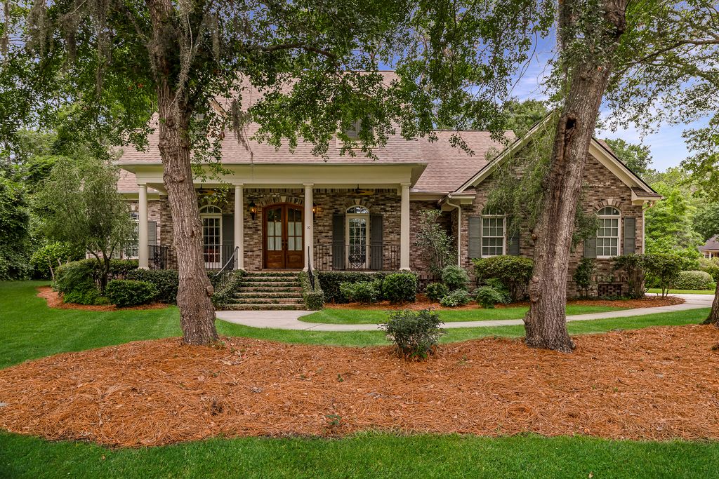 10 Cedar View Dr - 001 (Photos)