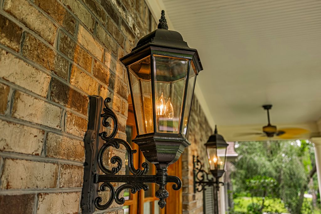 169 Highwood Cir - 008 (Photos)