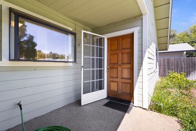 18 San Ramon Dr - 010 Photos