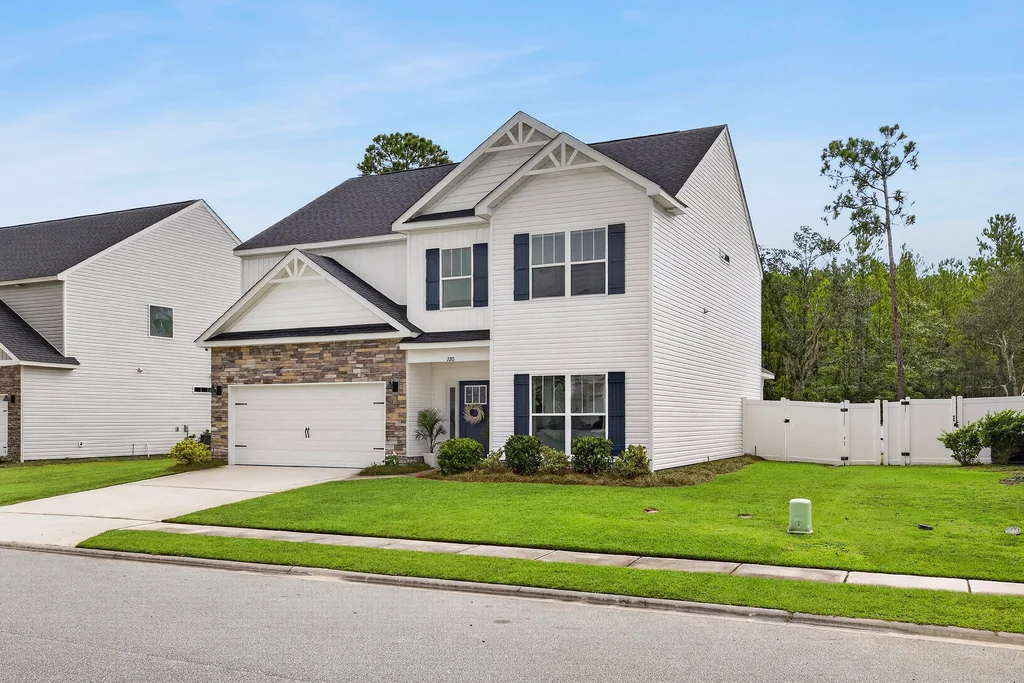 220 Blandford Crossing - 004(Photos)