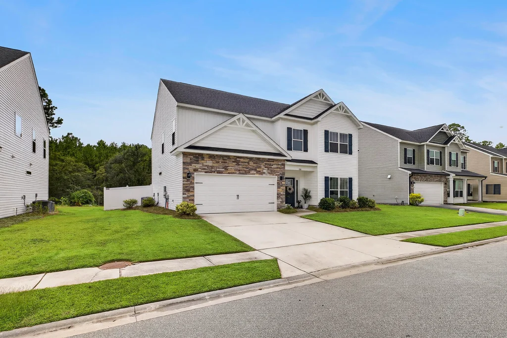 220 Blandford Crossing - 005(Photos)