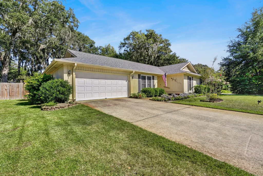 928 Moss Dr - 005 (Photos)