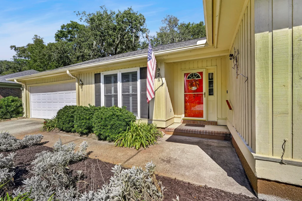 928 Moss Dr - 008 (Photos)