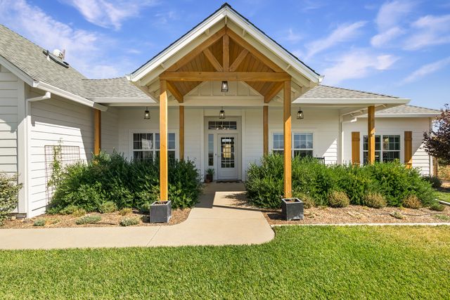 4460 Myvalli Dr - 004 Photos