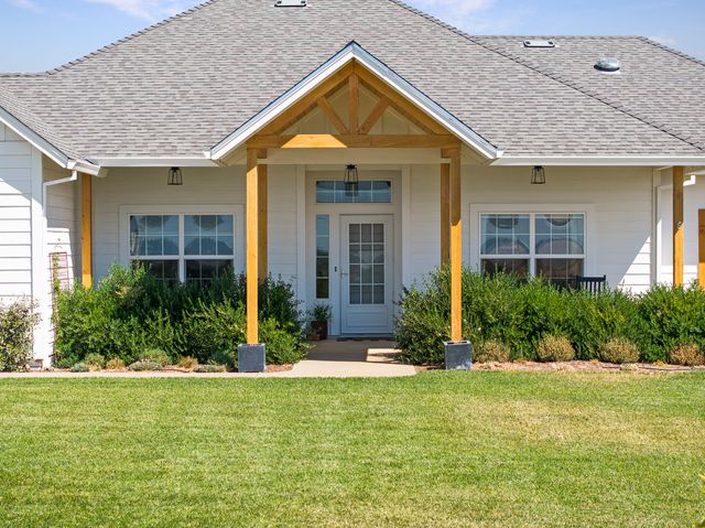 4460 Myvalli Dr - 005 Photos