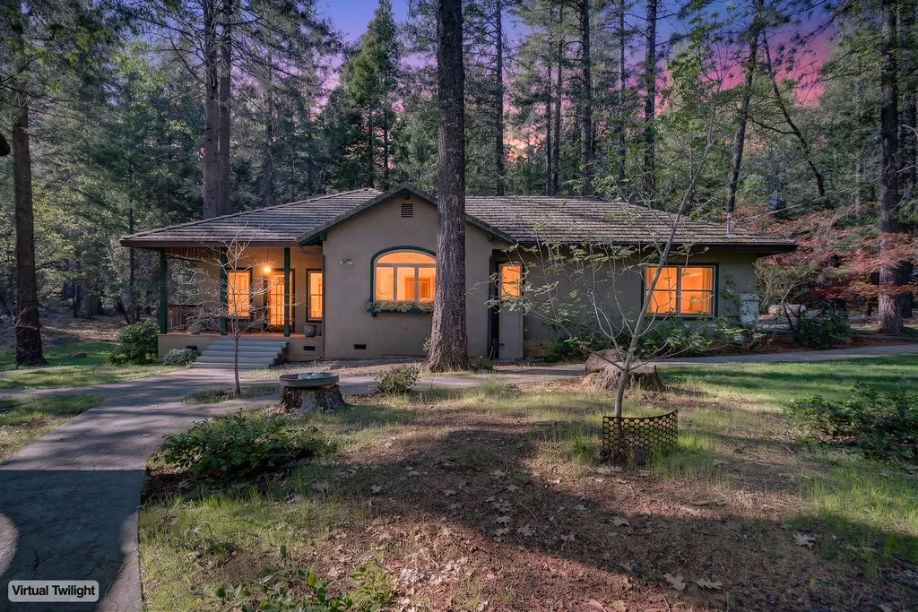 62 Hollow Oak Ln - 002 (Photos)