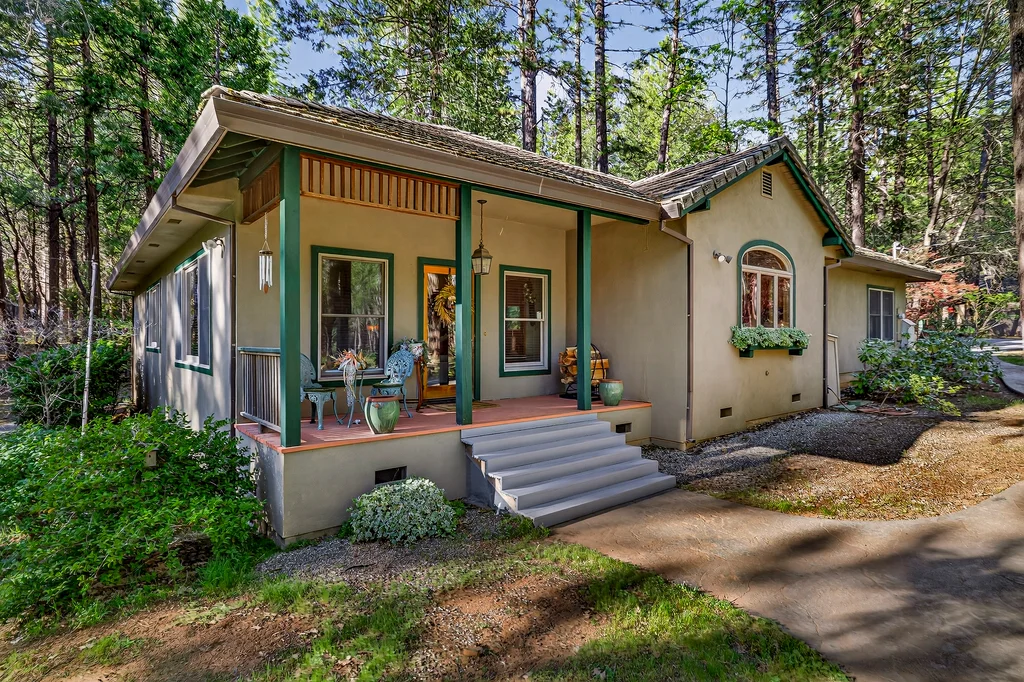 62 Hollow Oak Ln - 005 (Photos)