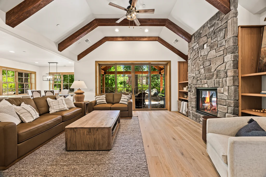 215 Fox Peak Dr - 006 (Photos)
