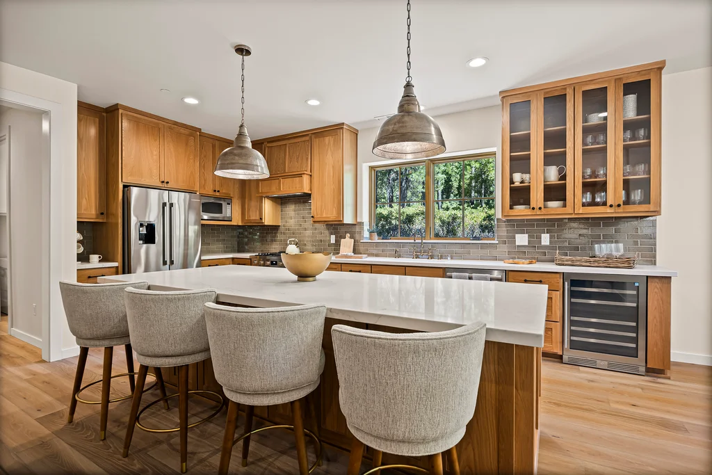 215 Fox Peak Dr - 009 (Photos)