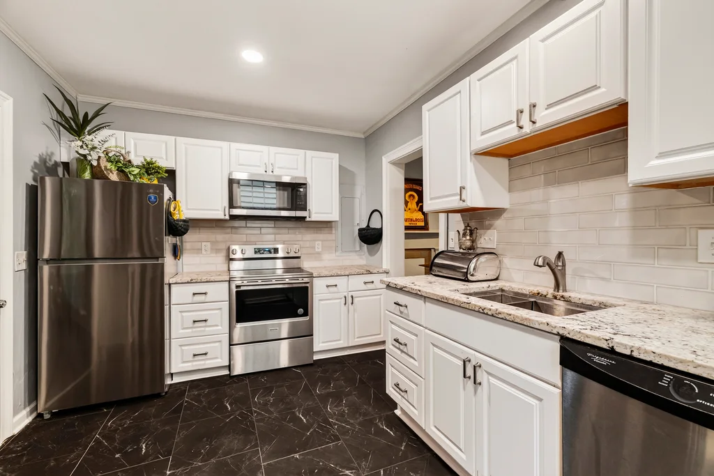 509 E Jones St - 014 (Photos)